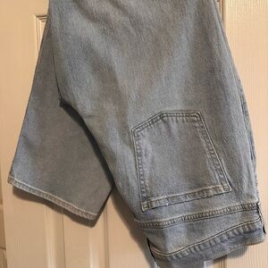Old Navy women’s Relaxed Light Blue Jeans
